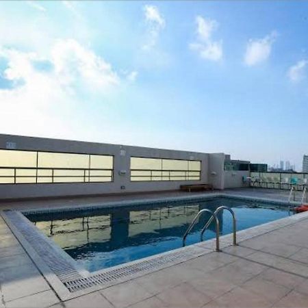 Infinity Tower Suites Wll Манама Екстериор снимка