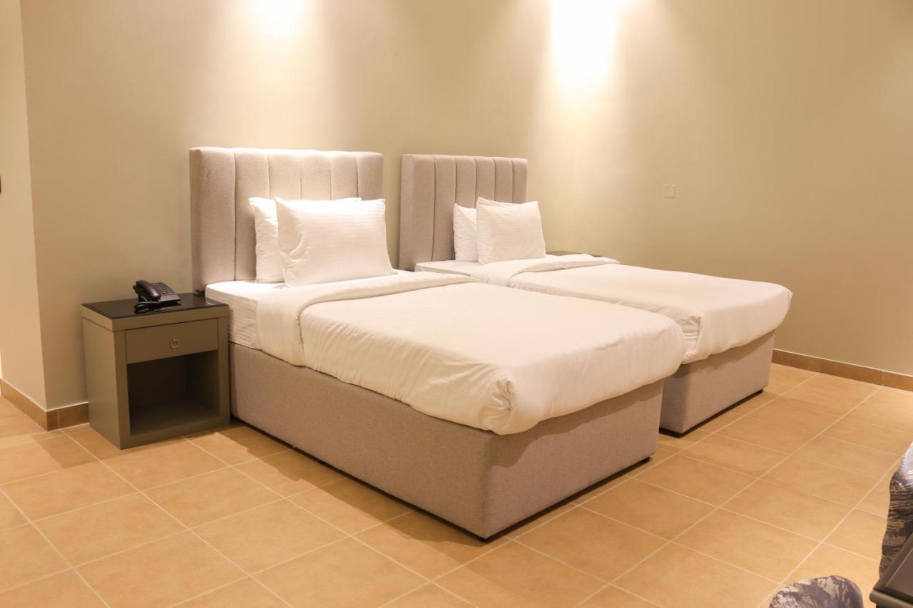 Infinity Tower Suites Wll Манама Екстериор снимка