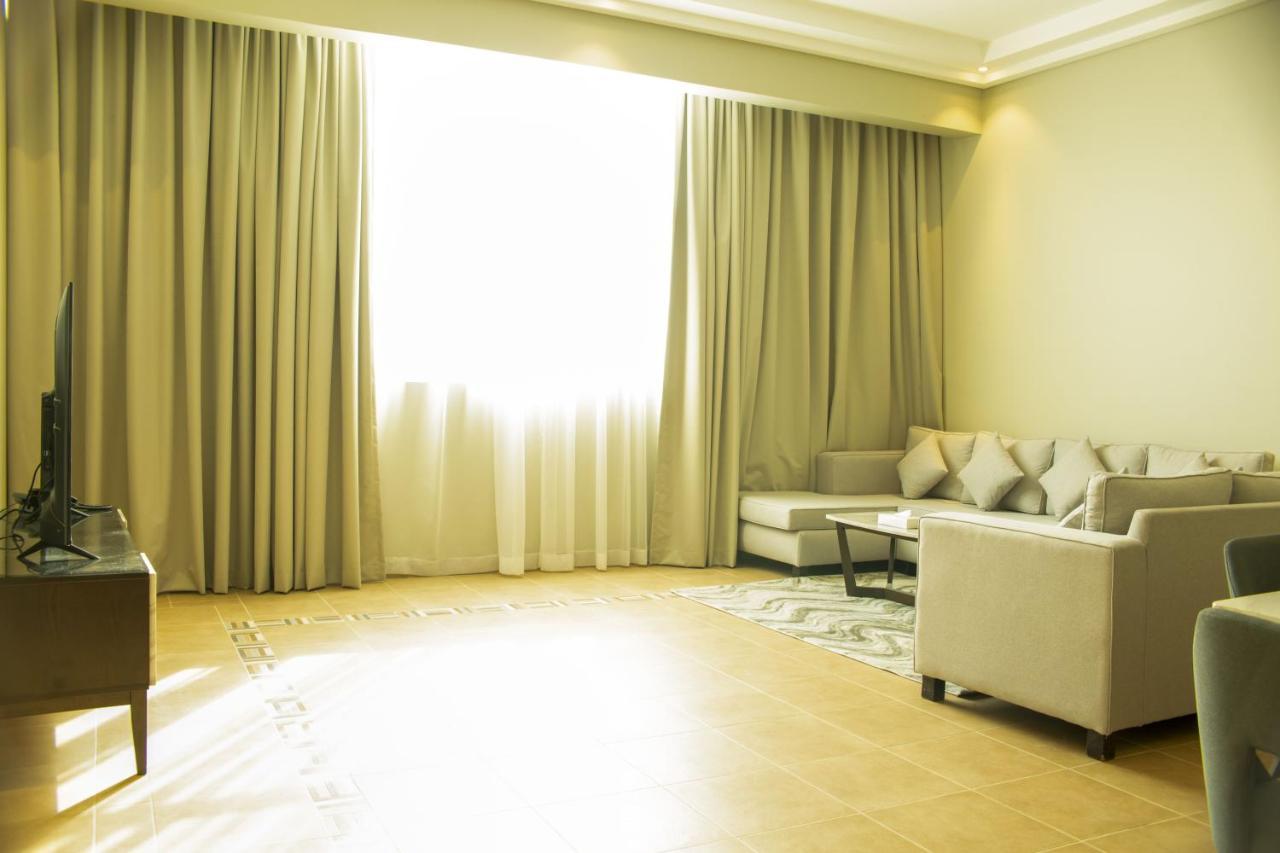 Infinity Tower Suites Wll Манама Екстериор снимка