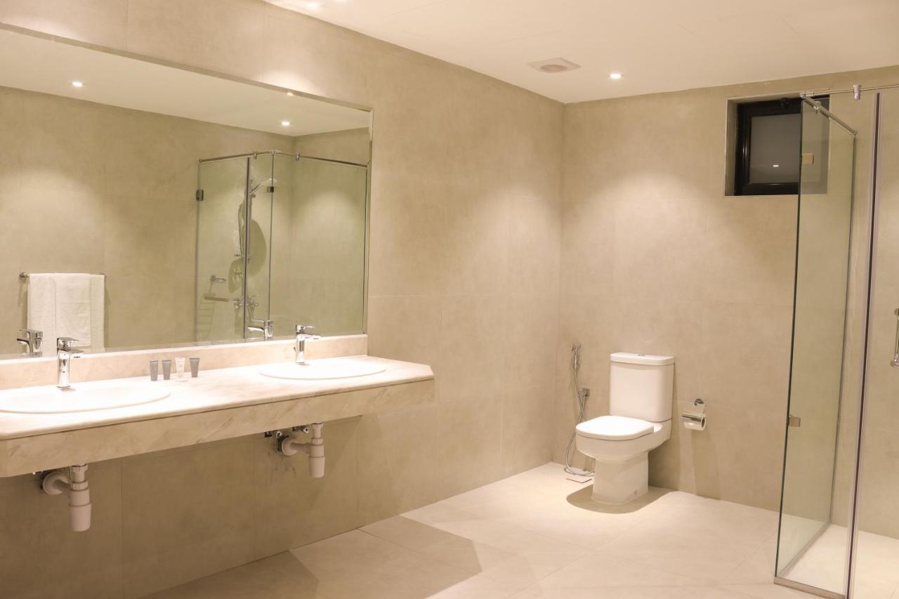 Infinity Tower Suites Wll Манама Екстериор снимка
