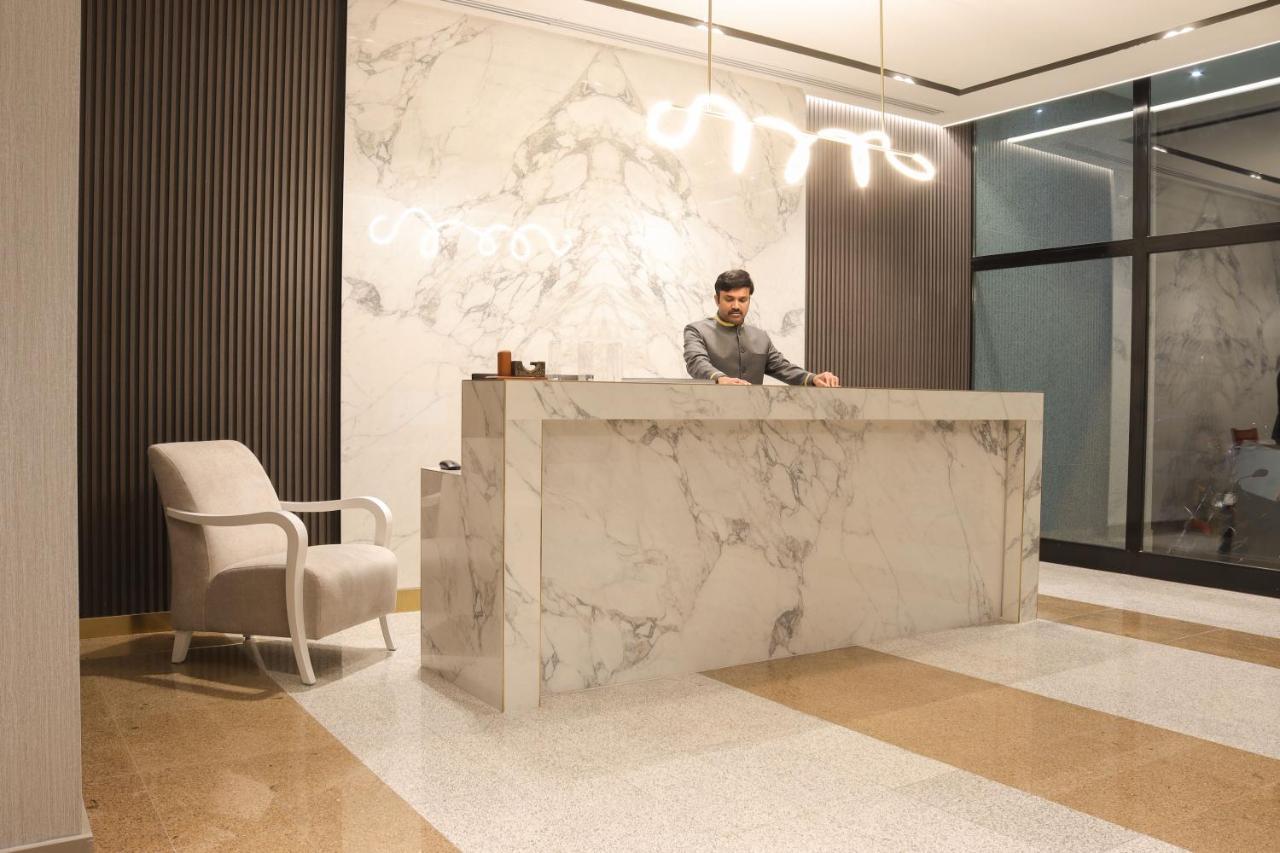 Infinity Tower Suites Wll Манама Екстериор снимка