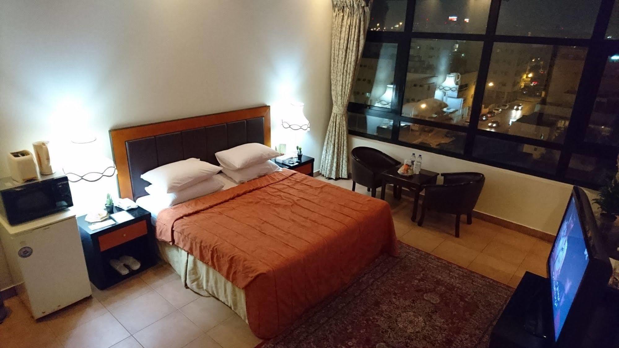 Infinity Tower Suites Wll Манама Екстериор снимка